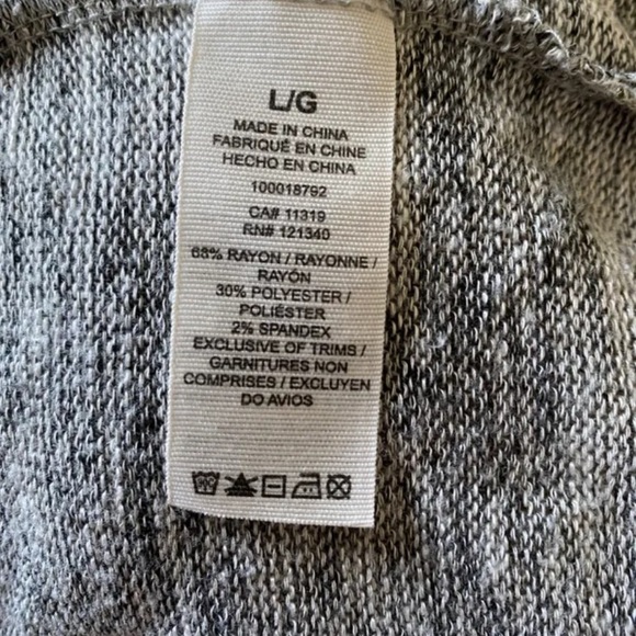 Light Knit Grey Tunic - Picture 2 of 3